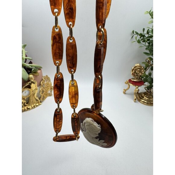 Vintage Celluloid Faux Tortoise Cameo Chain Link Pendant Necklace 34" Long - Picture 8 of 10